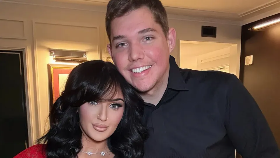 Couple discussing amicable divorce