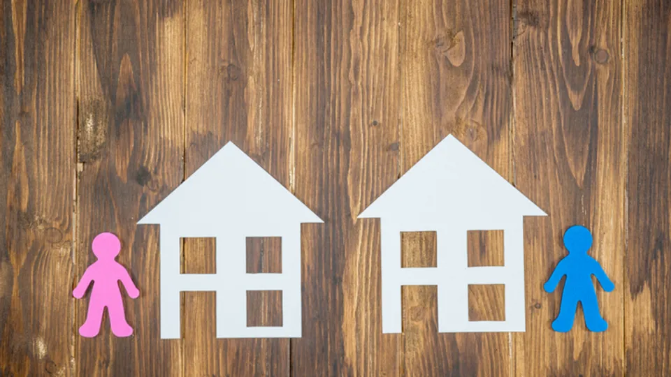 Legal documents and gavel representing separation agreement incorporation